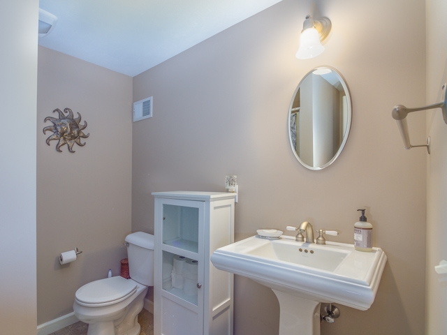 2465 Carroll Road Traverse City, MI 49686 - Photo 34 of 57 1870130-33.JPG