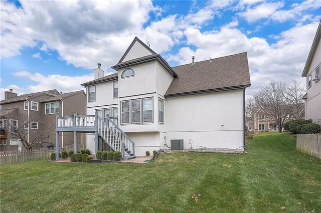 $525,000 | 12734 Flint Lane, Overland Park, KS 66213