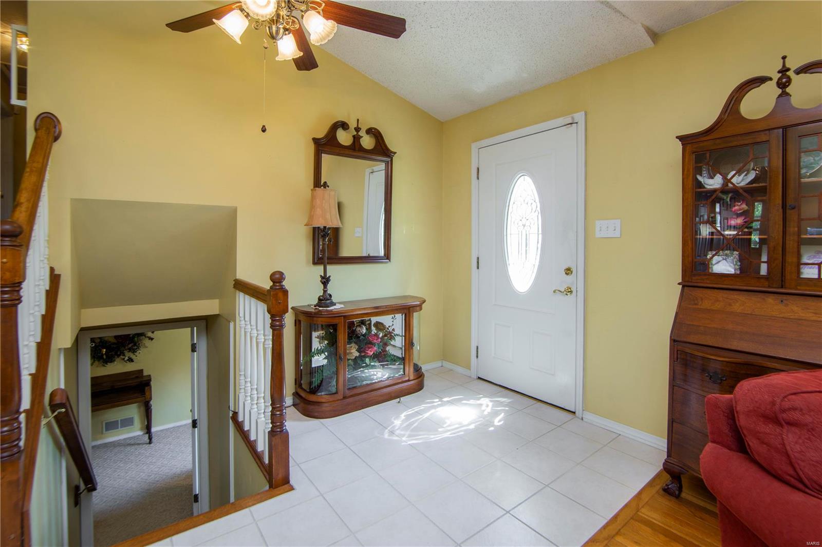 205 Susan Road St. Louis, MO 63129 - Photo 4 of 28