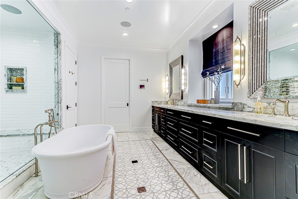 528 15th Street Manhattan Beach, CA 90266 - Photo 15 of 75