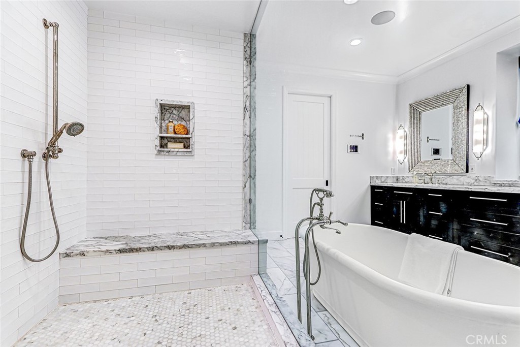 528 15th Street Manhattan Beach, CA 90266 - Photo 17 of 75