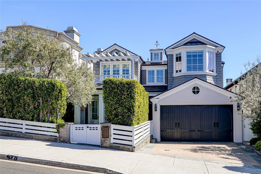 528 15th Street Manhattan Beach, CA 90266 - Photo 2 of 75