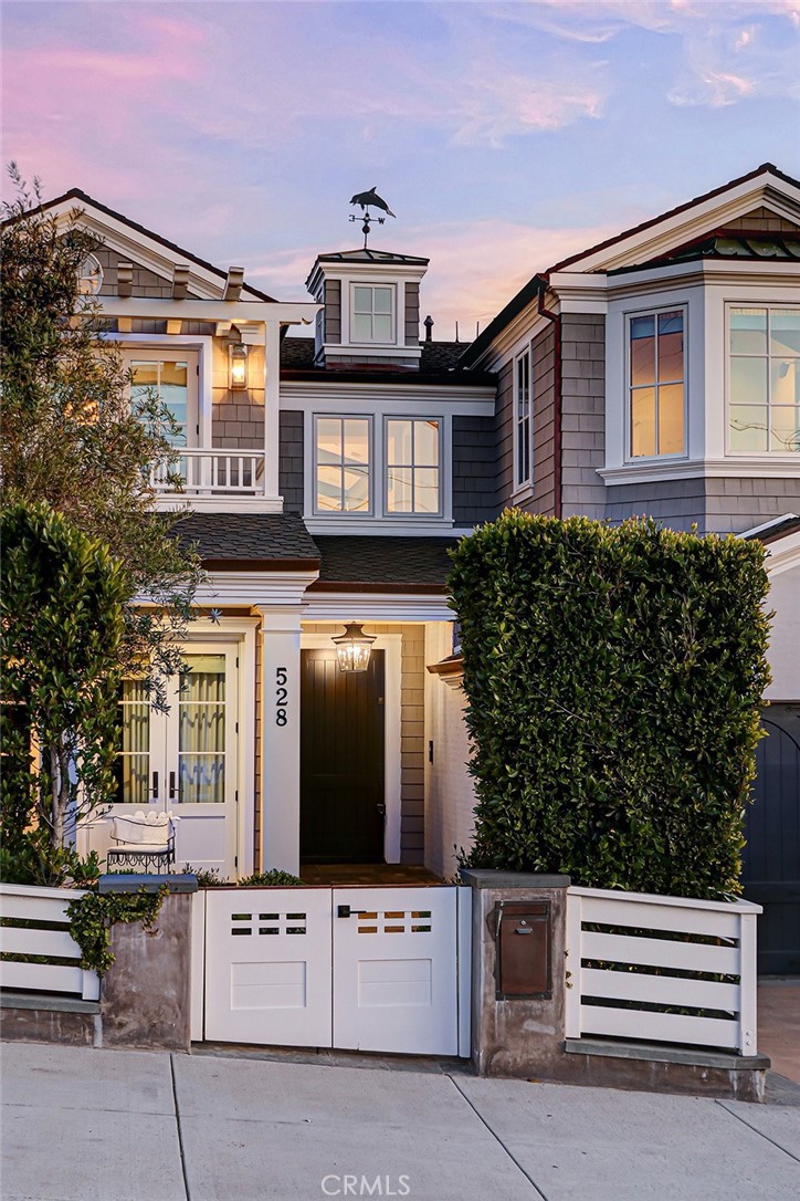 528 15th Street Manhattan Beach, CA 90266 - Photo 3 of 75