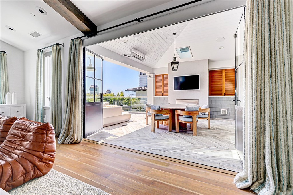 528 15th Street Manhattan Beach, CA 90266 - Photo 39 of 75