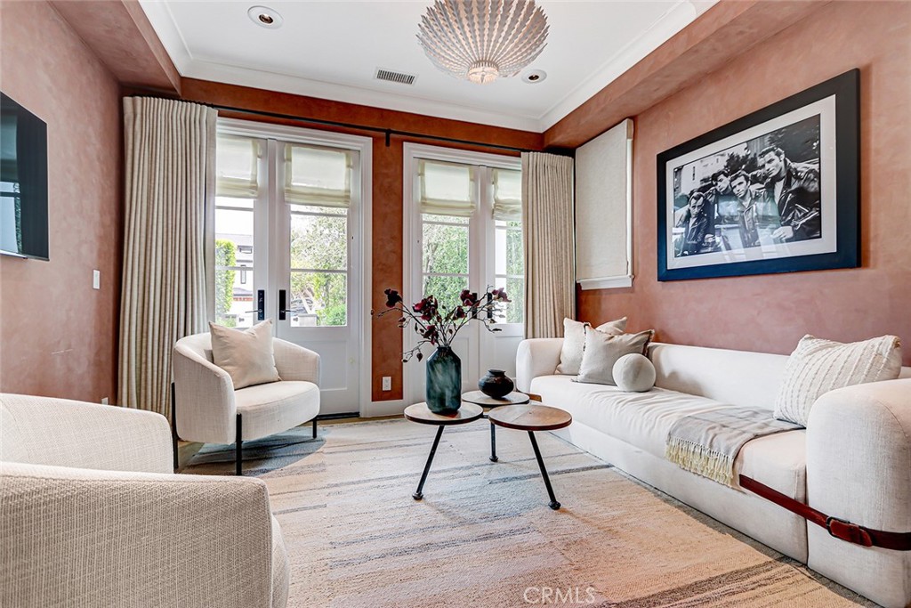 528 15th Street Manhattan Beach, CA 90266 - Photo 9 of 75