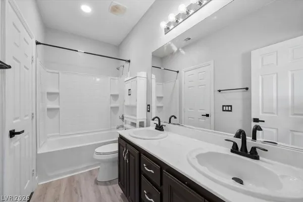 $780,000 | 4104 Cathedral Falls Avenue, North Las Vegas, NV 89085
