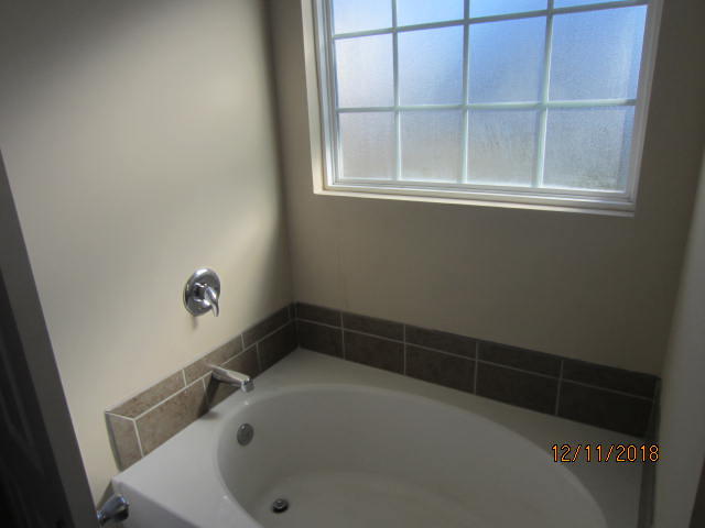7832 Spring Creek Road North Charleston, SC 29418 - Photo 9 of 26 IMG_5722