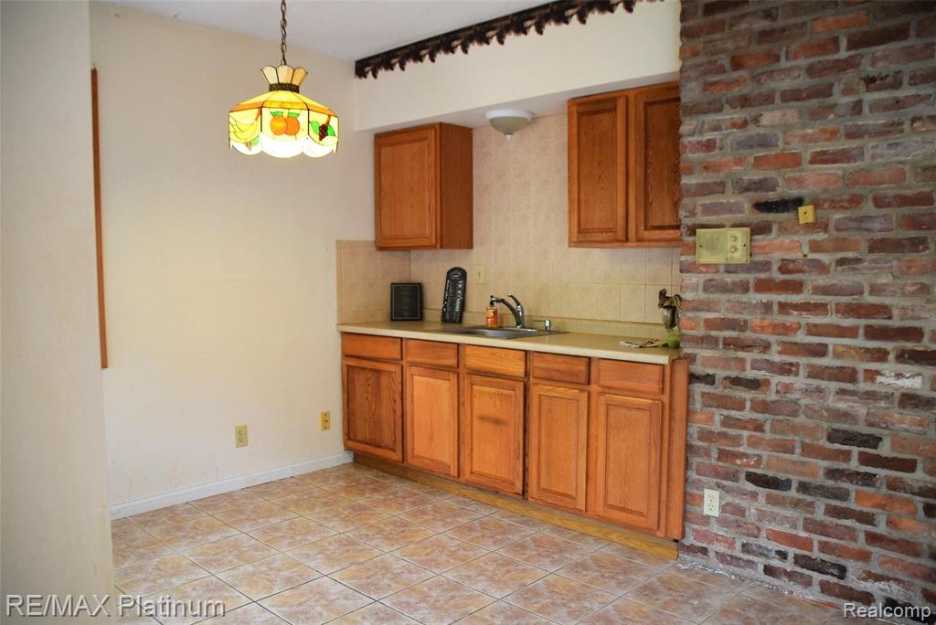 7525 Fisher Road Howell, MI 48855 - Photo 29 of 54