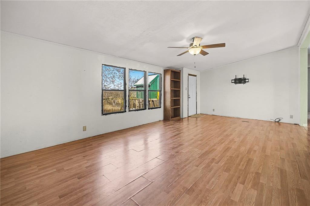 835 Kentucky Road Princeton, KS 66078 - Photo 11 of 57