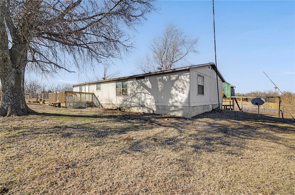 835 Kentucky Road Princeton, KS 66078 - Photo 6 of 57