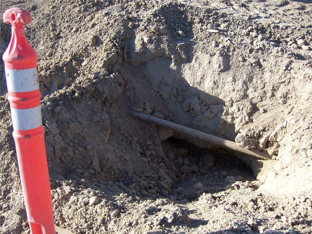 0 Bell Road New Cuyama, CA 93254 - Photo 5 of 5 a view of outdoor space and covered with snow