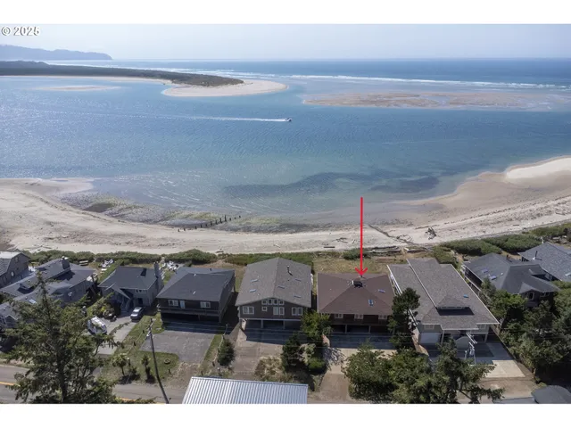 $1,500,000 | 925 Happy Camp Road, Tillamook, OR 97141