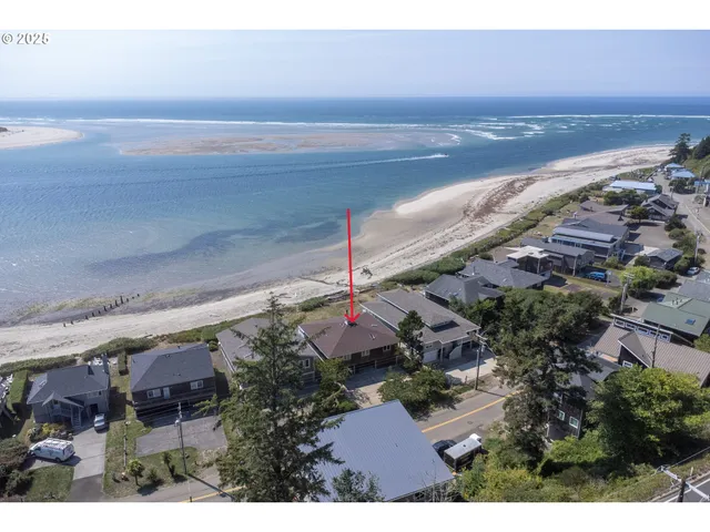 $1,500,000 | 925 Happy Camp Road, Tillamook, OR 97141