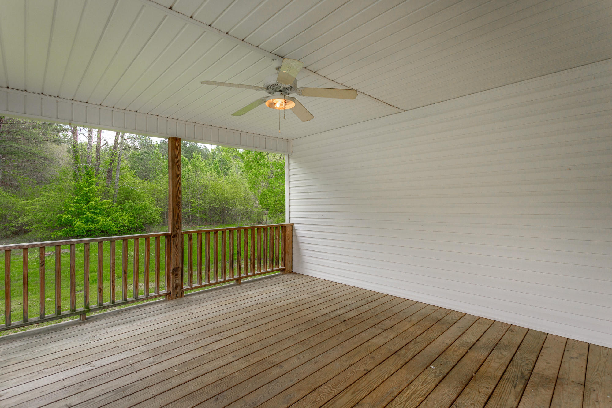 1050 Givens Road Chattanooga, TN 37421 - Photo 24 of 35 Porch