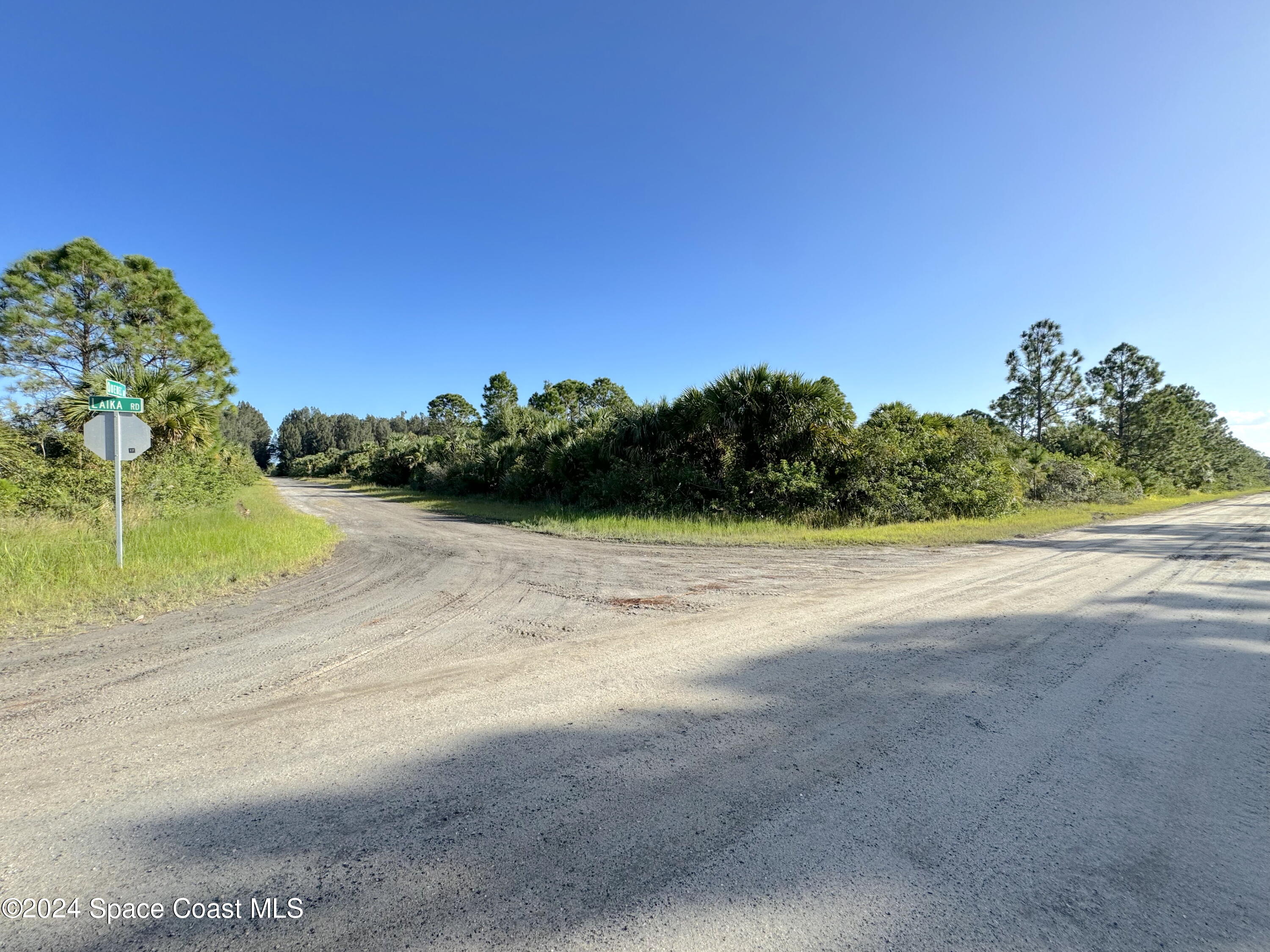 699 Laika Road Southwest Palm Bay, FL 32908 - Photo 5 of 10 Corner of Laika and Quebec