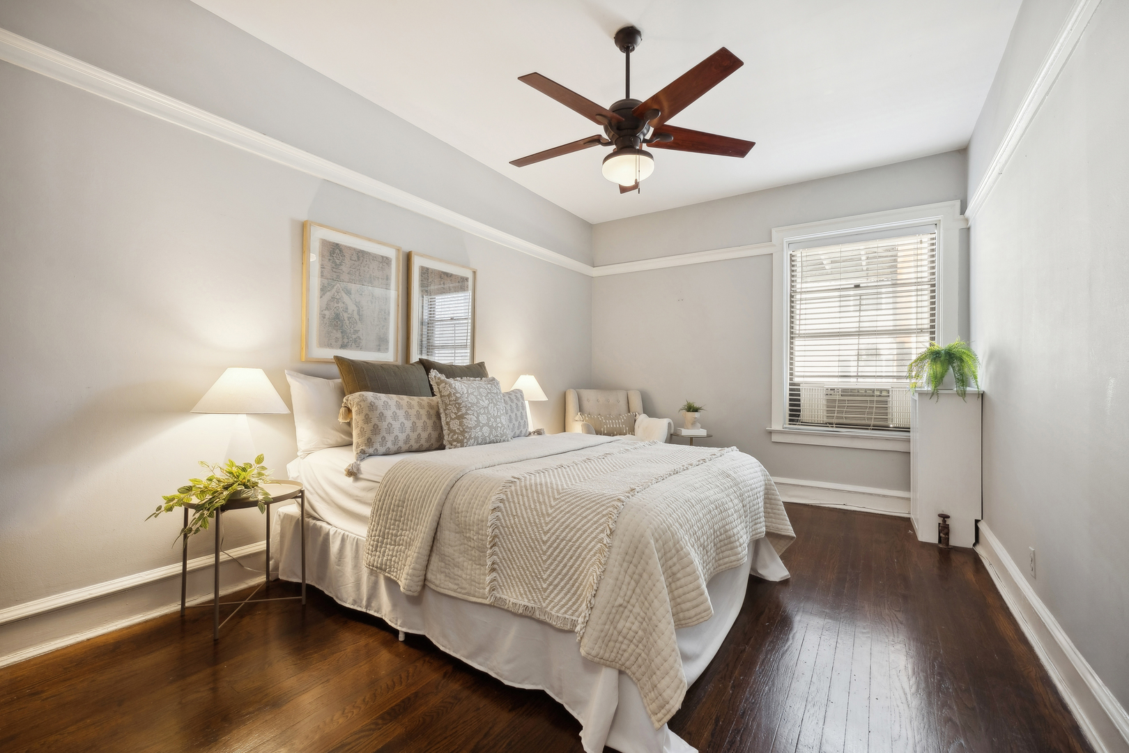 3749 North Pine Grove Avenue, Unit 3 Chicago, IL 60613 - Photo 14 of 18 a bedroom with bed window and couch