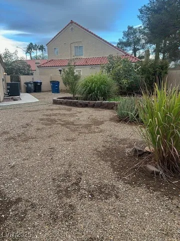 $475,000 | 1741 Saddleback Court, Henderson, NV 89014