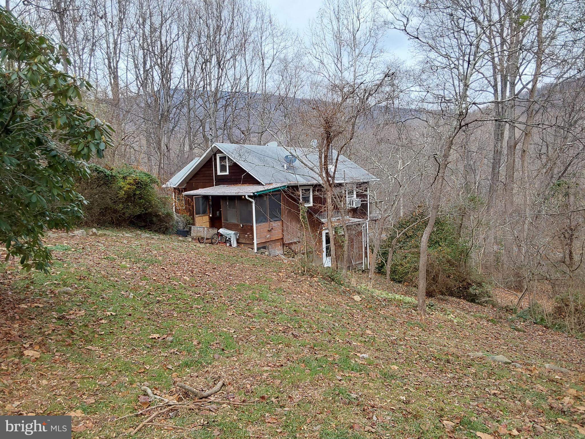 61 Mt Marshall Road Washington, VA 22747 - Photo 5 of 34