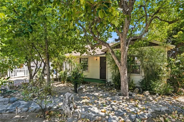 $725,000 | 15752 Mayall Street, North Hills, CA 91343
