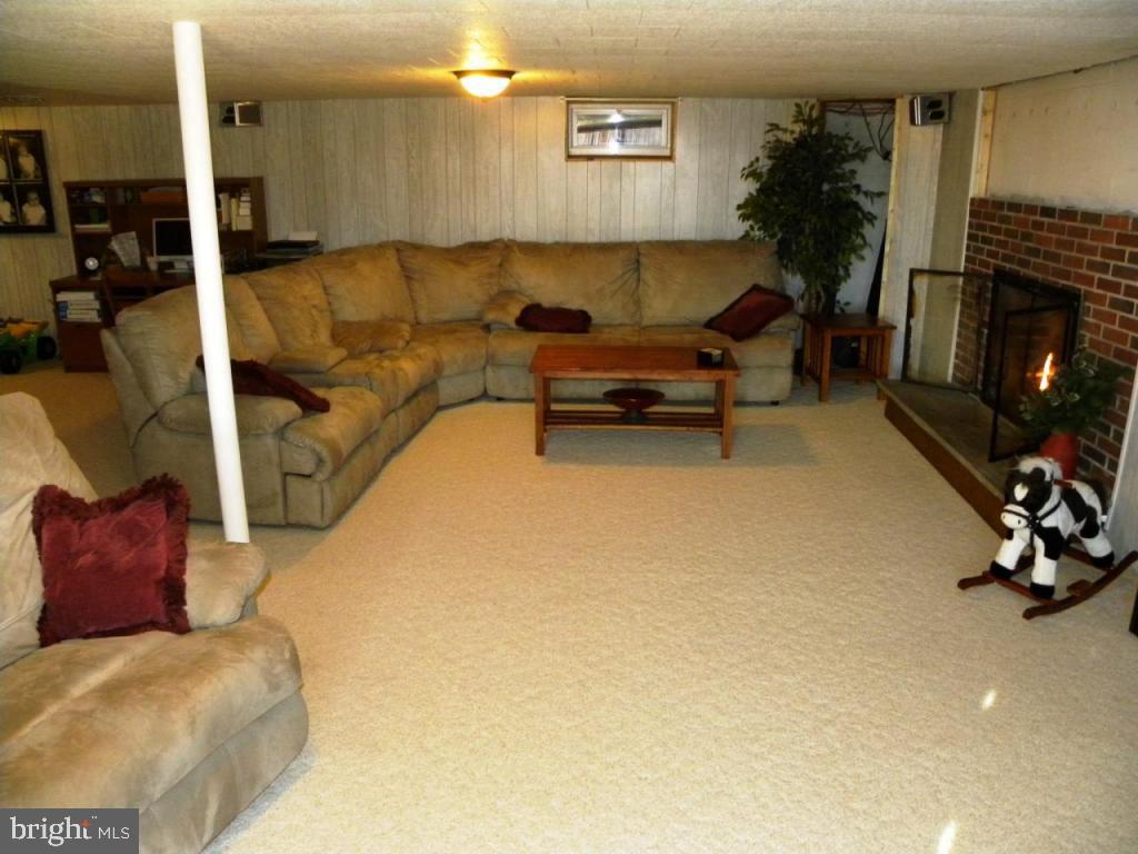 8068 Colebrook Road Palmyra, PA 17078 - Photo 7 of 18 Gallery Image 7