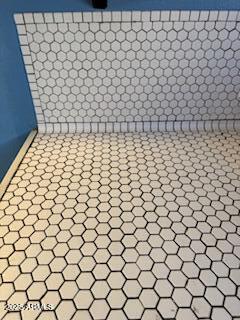 203 3rd Street Jerome, AZ 86331 - Photo 6 of 18 Kitchen tile