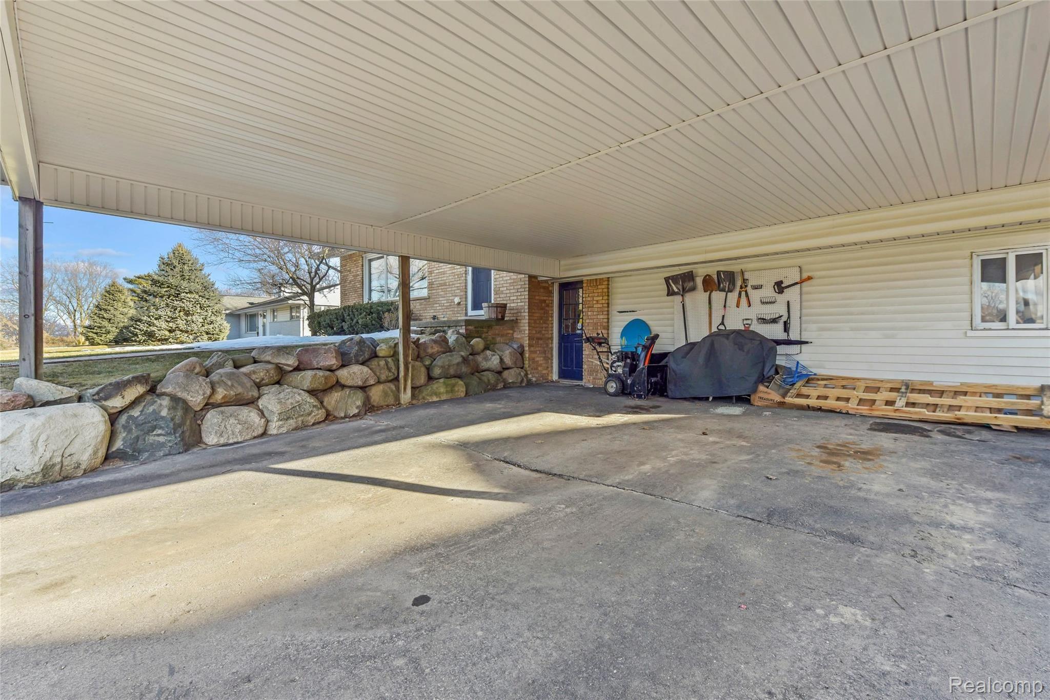 1489 Walton Blvd. Rochester, MI 48309 - Photo 23 of 30 DSC_2429.jpg