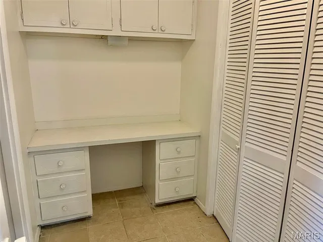 $42,500 | 7497 Hazelcrest Drive, Unit G, Hazelwood, MO 63042