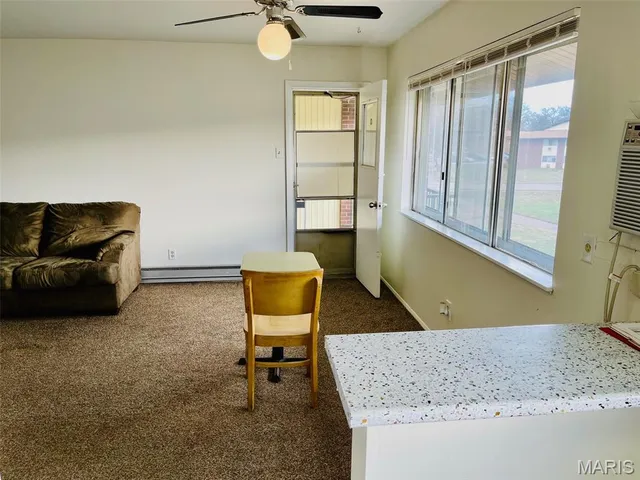 $42,500 | 7497 Hazelcrest Drive, Unit G, Hazelwood, MO 63042