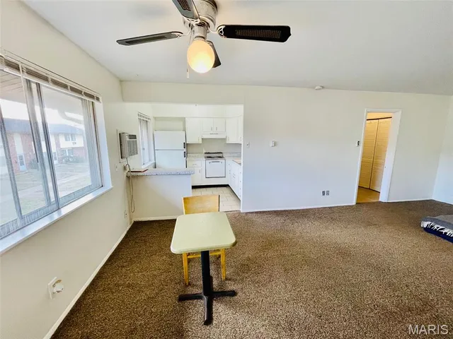 $42,500 | 7497 Hazelcrest Drive, Unit G, Hazelwood, MO 63042