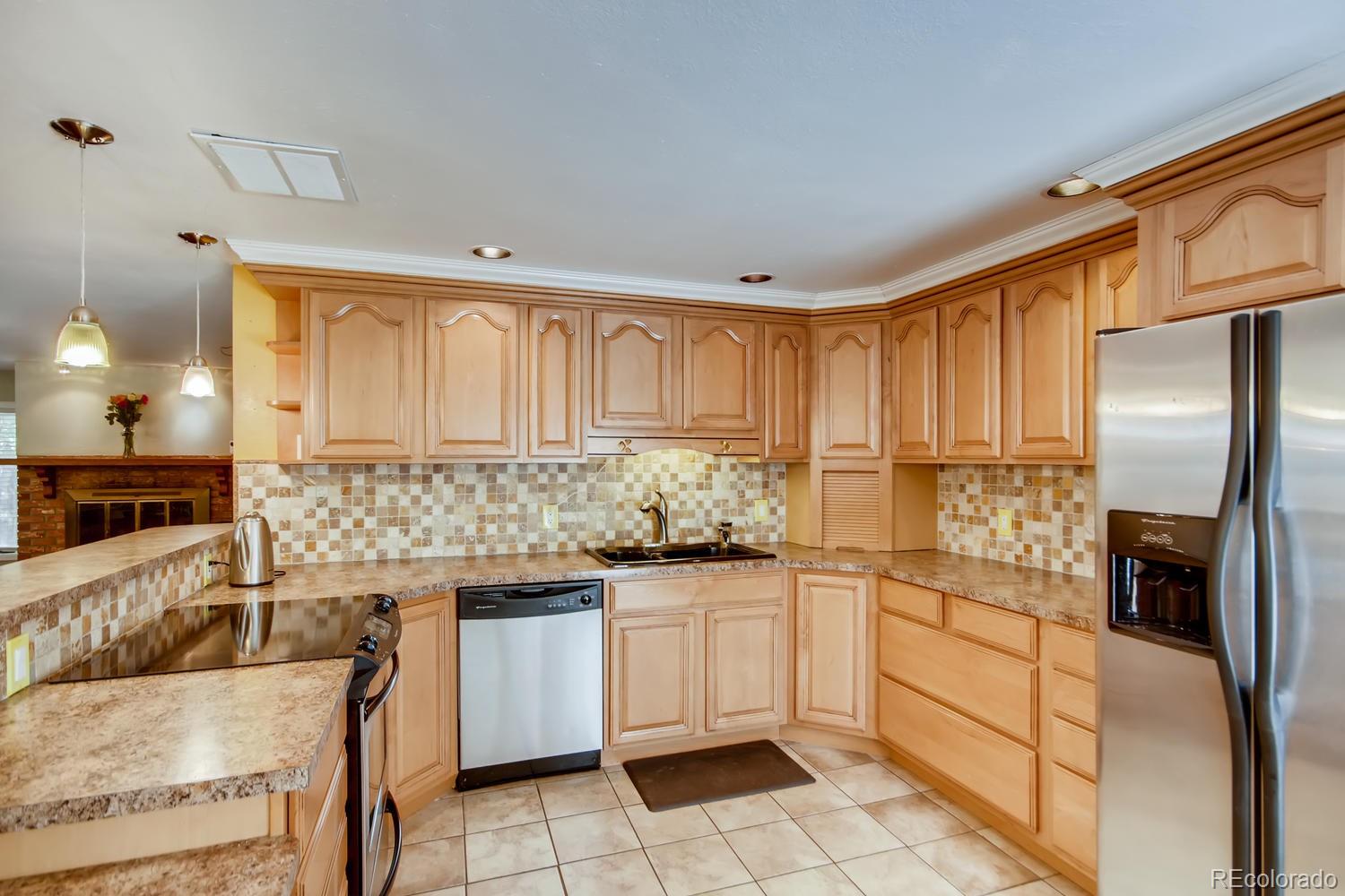 3195 Pierce Street Wheat Ridge, CO 80033 - Photo 8 of 37 Gallery Image 8
