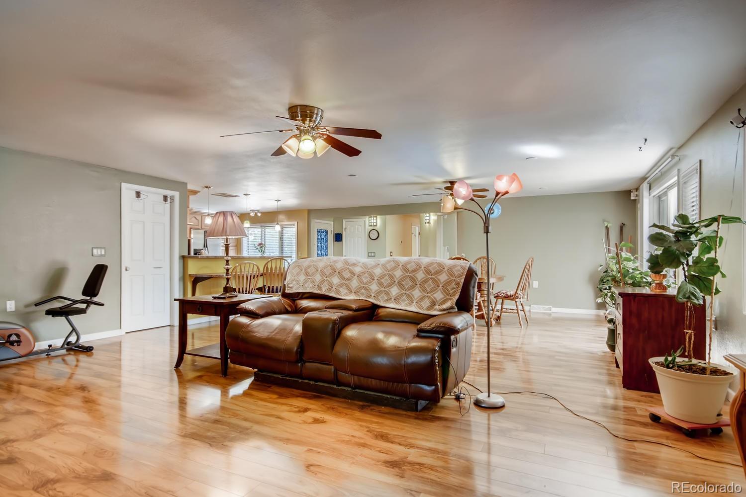 3195 Pierce Street Wheat Ridge, CO 80033 - Photo 10 of 37 Gallery Image 10