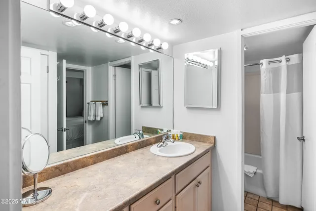 $15,000 | 508 East Lionshead Circle, Unit 211/WEEKS 15/16/17, Vail, CO 81657