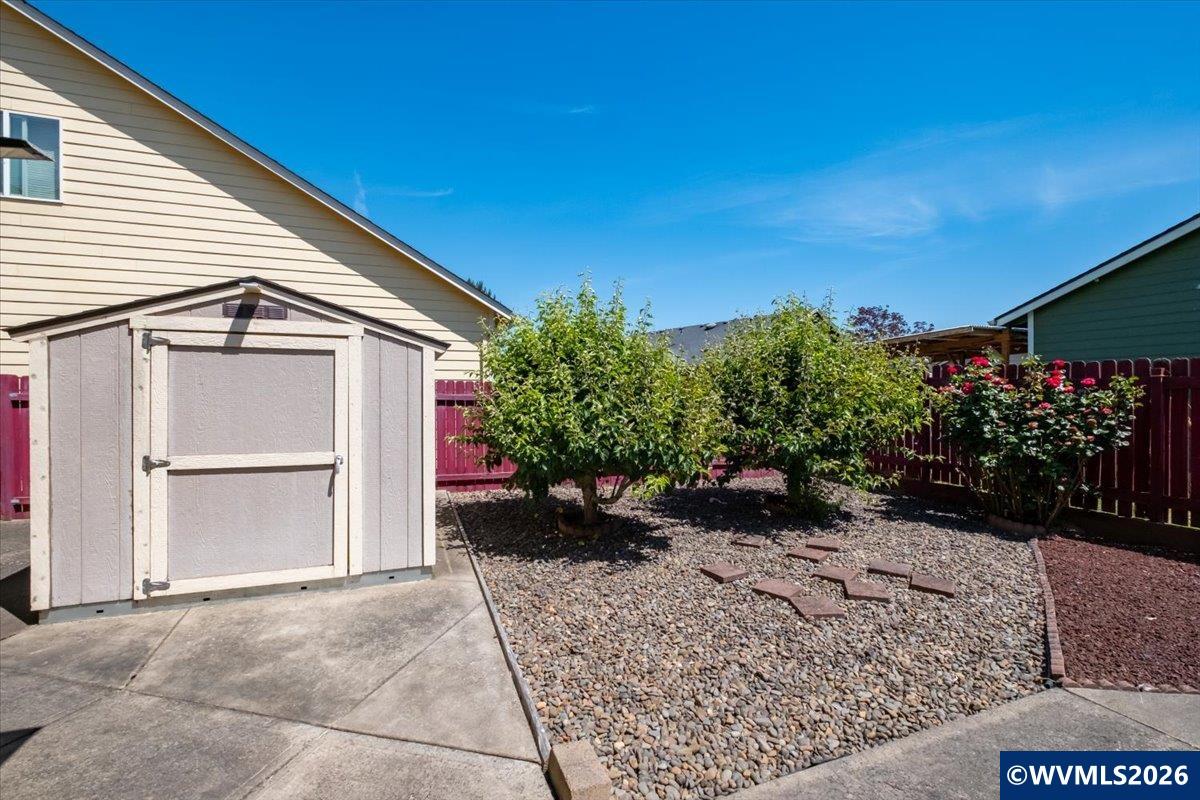 4199 Geranium Loop Northeast Salem, OR 97305 - Photo 40 of 48