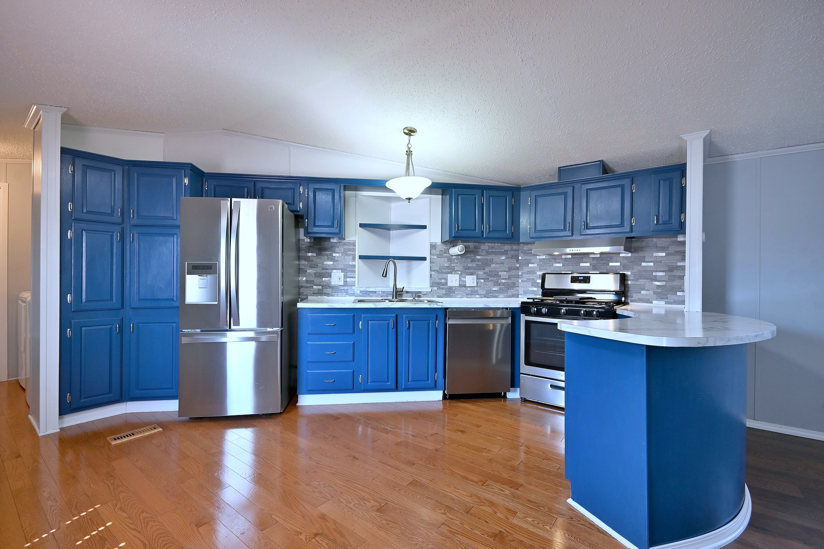 104 9th Avenue Bartlett, IL 60103 - Photo 6 of 34