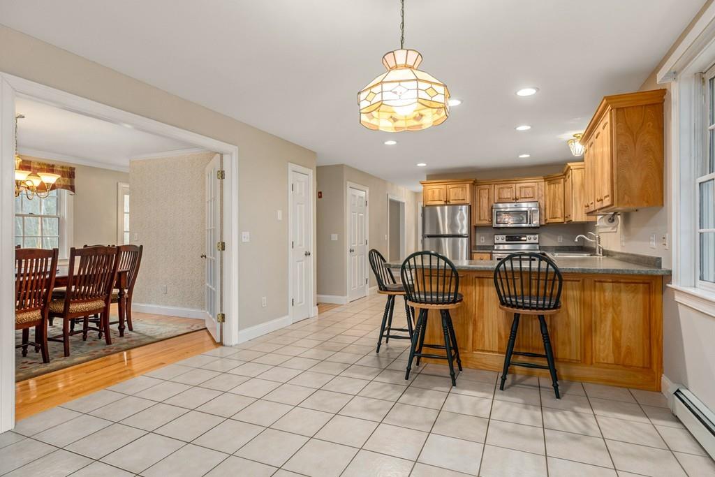 83 Hadley Road Merrimac, MA 01860 - Photo 5 of 39
