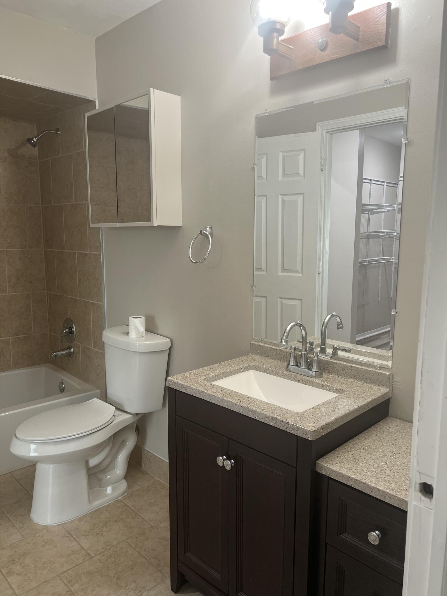 1438 Rand Road Canton, MI 48187 - Photo 23 of 64 Rand_Bathroom2