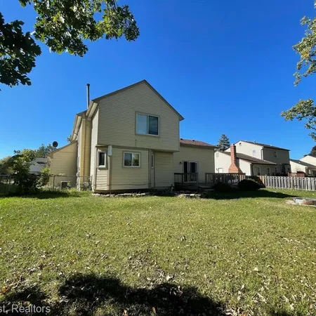 $2,600 | 1438 Rand Road, Canton, MI 48187