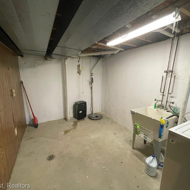 1438 Rand Road Canton, MI 48187 - Photo 56 of 64 Photo 31