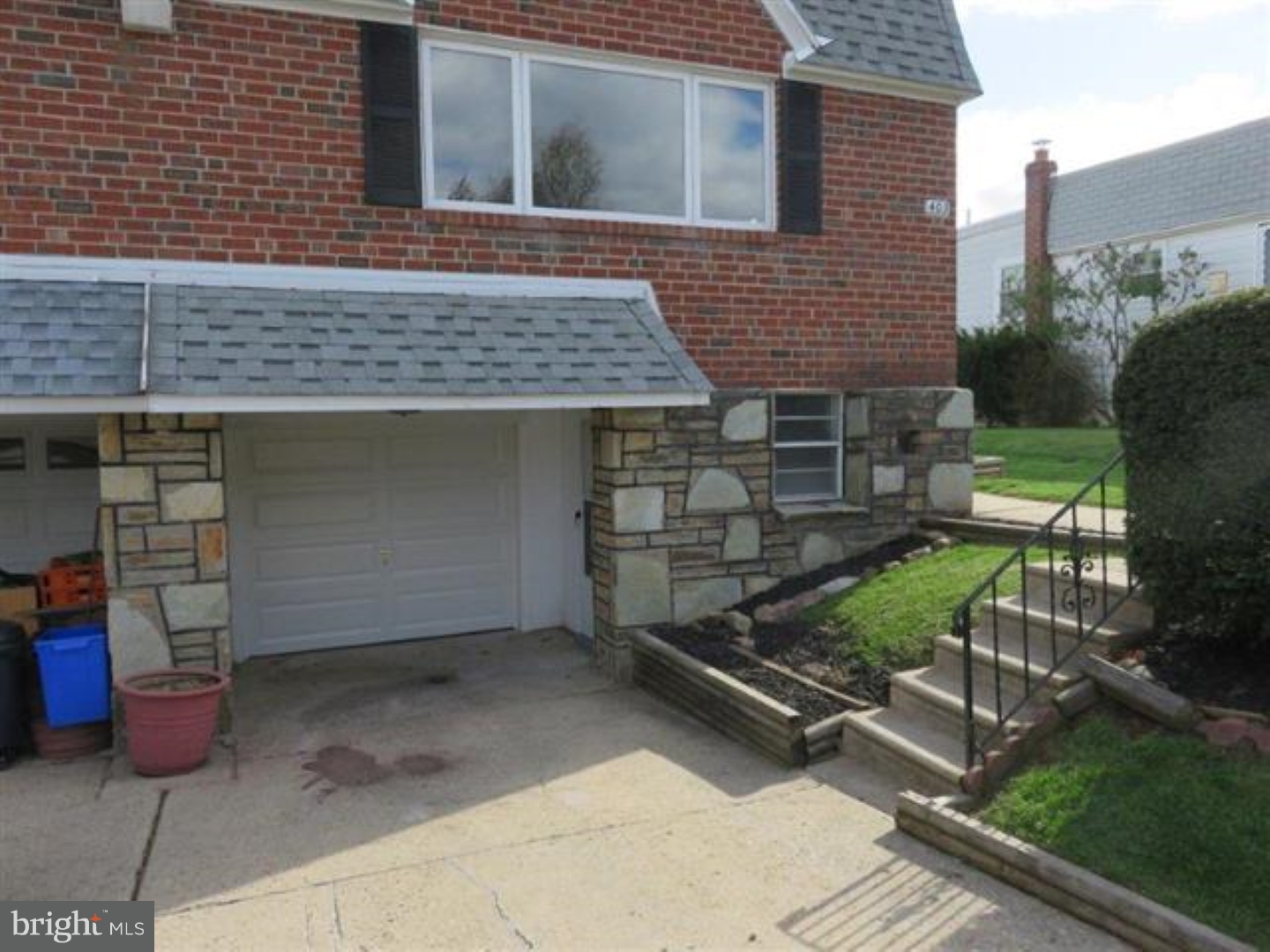 403 Rennard Street Philadelphia, PA 19116 - Photo 1 of 16 Gallery Image 1