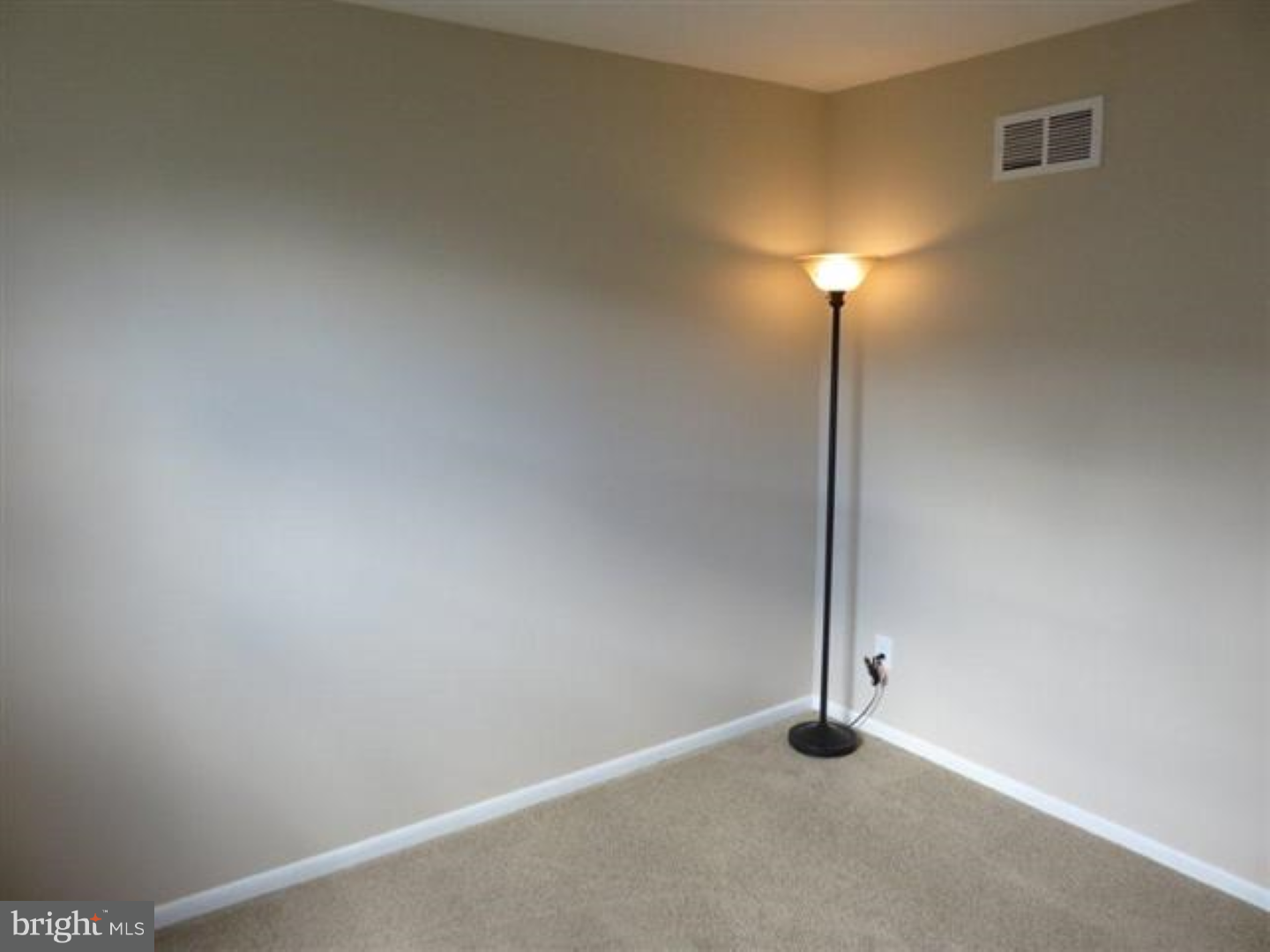 403 Rennard Street Philadelphia, PA 19116 - Photo 10 of 16 Gallery Image 10