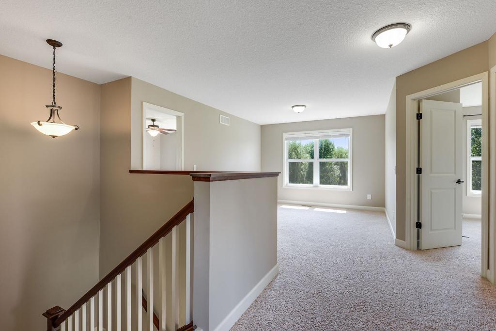 3448 Ridgestone Way Woodbury, MN 55129 - Photo 23 of 31