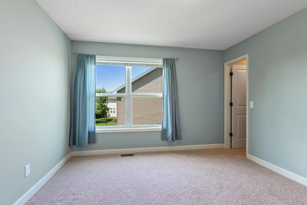 3448 Ridgestone Way Woodbury, MN 55129 - Photo 25 of 31