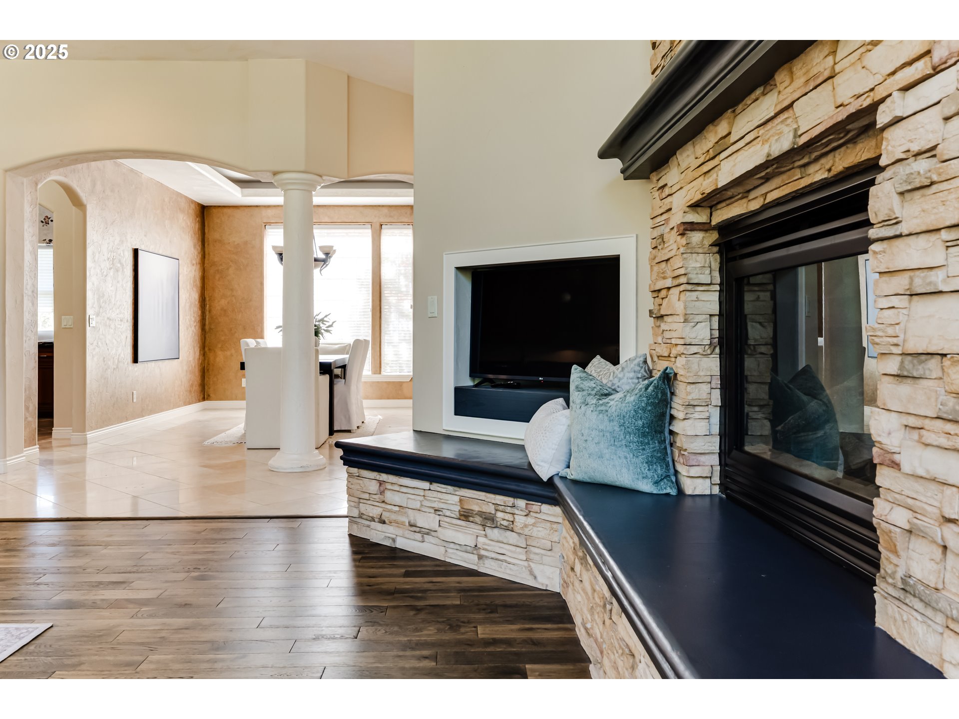 2874 Riverwalk Loop Eugene, OR 97401 - Photo 16 of 48 a living room with furniture and a flat screen tv