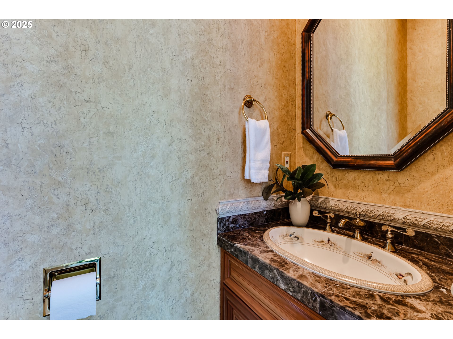 2874 Riverwalk Loop Eugene, OR 97401 - Photo 30 of 48 a bathroom with a sink and a mirror