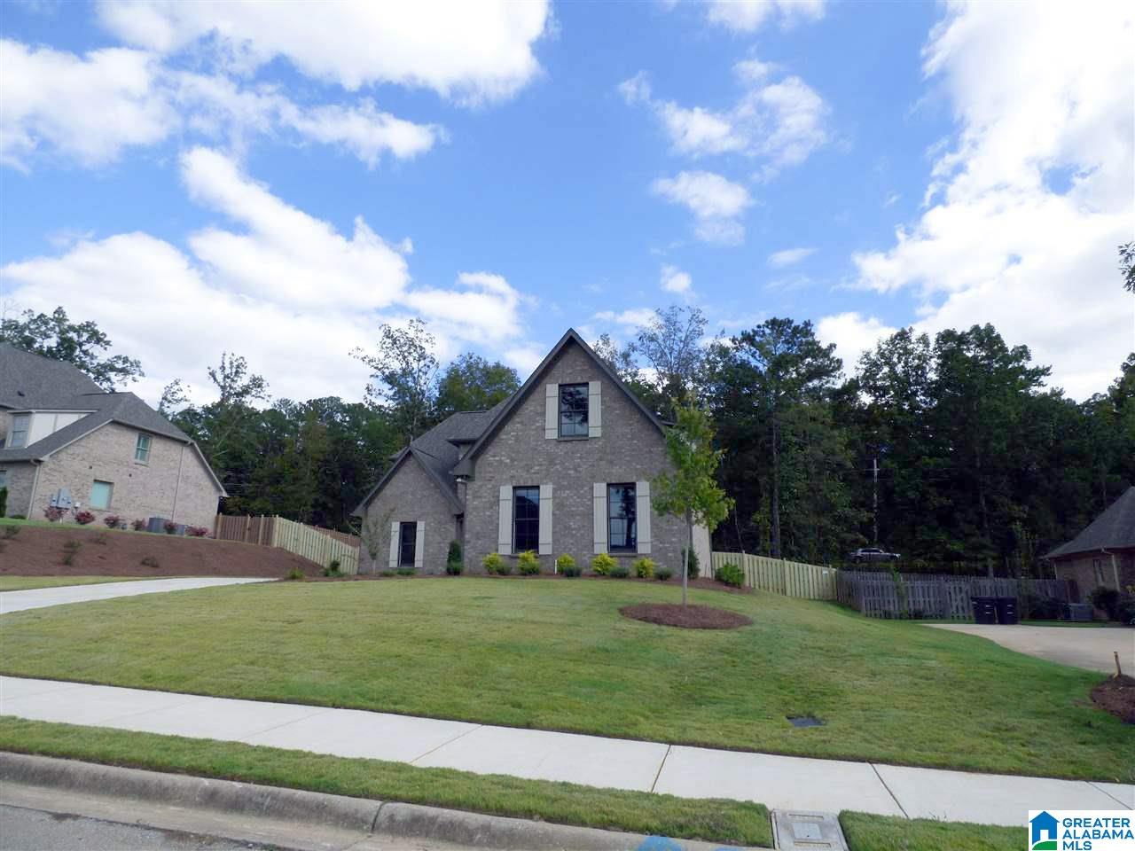 1052 Regency Way Birmingham, AL 35242 - Photo 2 of 34