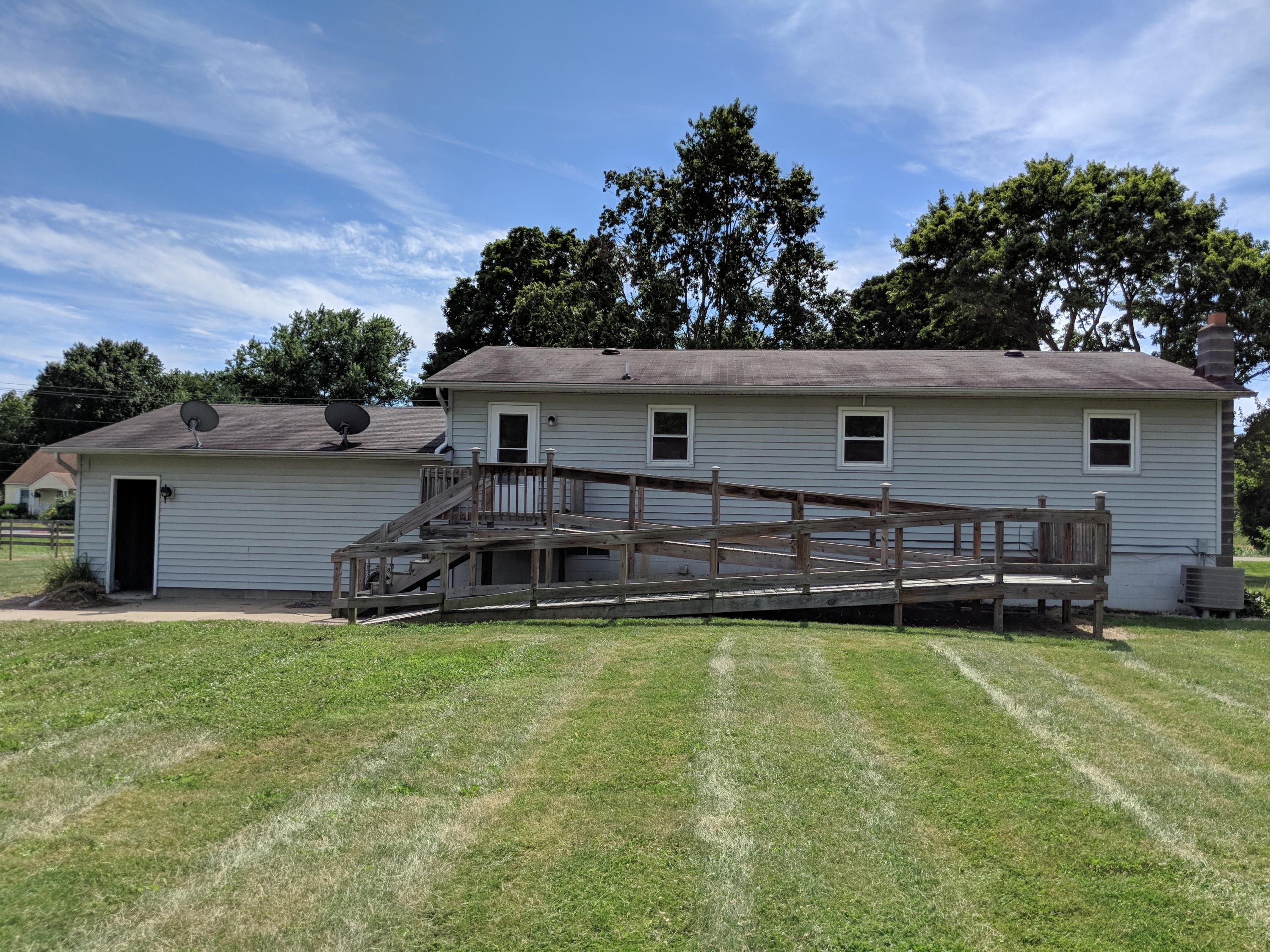 2370 Sugar Grove Road Southeast Lancaster, OH 43130 - Photo 7 of 38 Gallery Image 7
