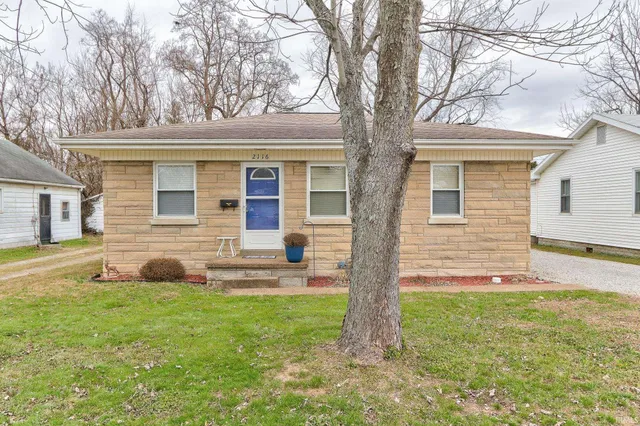 $118,500 | 2116 East Riverside Drive, Evansville, IN 47714
