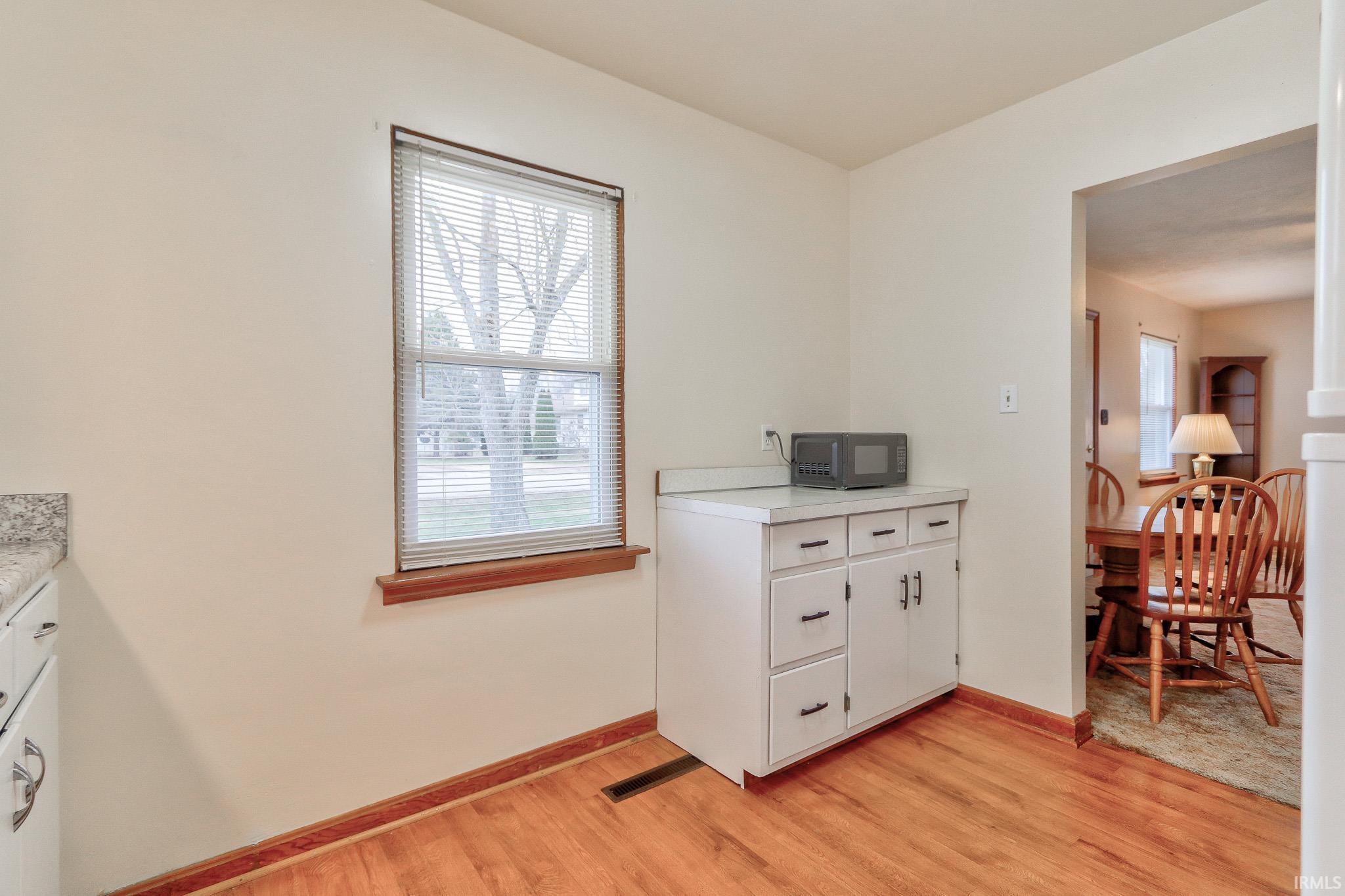 2116 East Riverside Drive Evansville, IN 47714 - Photo 12 of 24