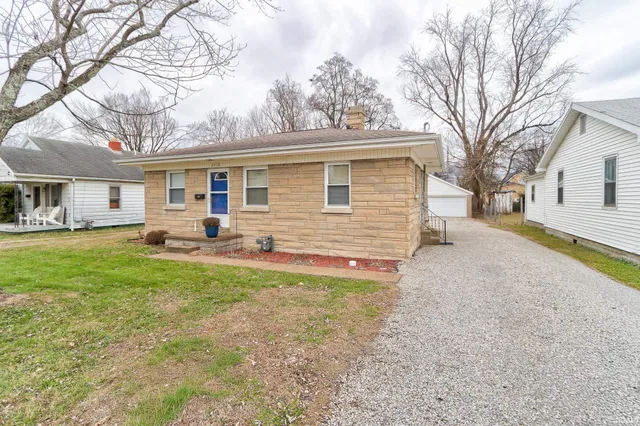 $118,500 | 2116 East Riverside Drive, Evansville, IN 47714