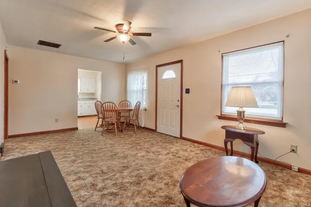 $118,500 | 2116 East Riverside Drive, Evansville, IN 47714